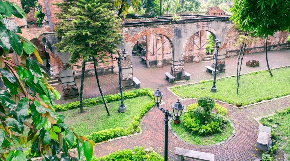 Intramuros